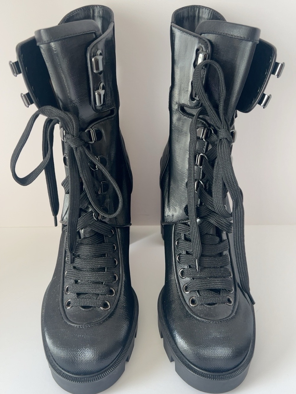 NIB Christian Louboutin Macademia 70 Black Combat Boots EU 40 Red Sole - Picture 3 of 16